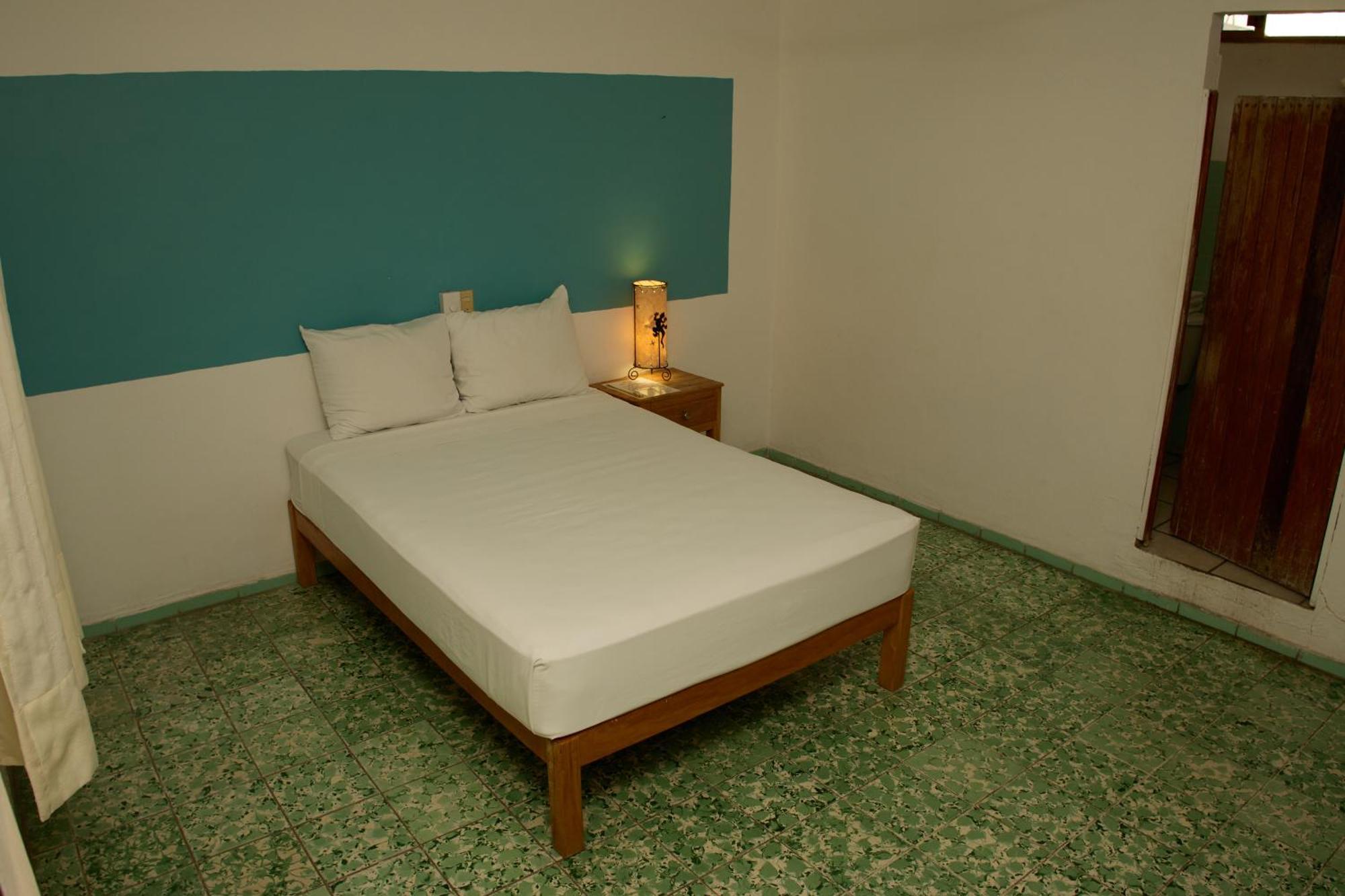 Hotel San Lorenzo Barra de Navidad Exterior photo