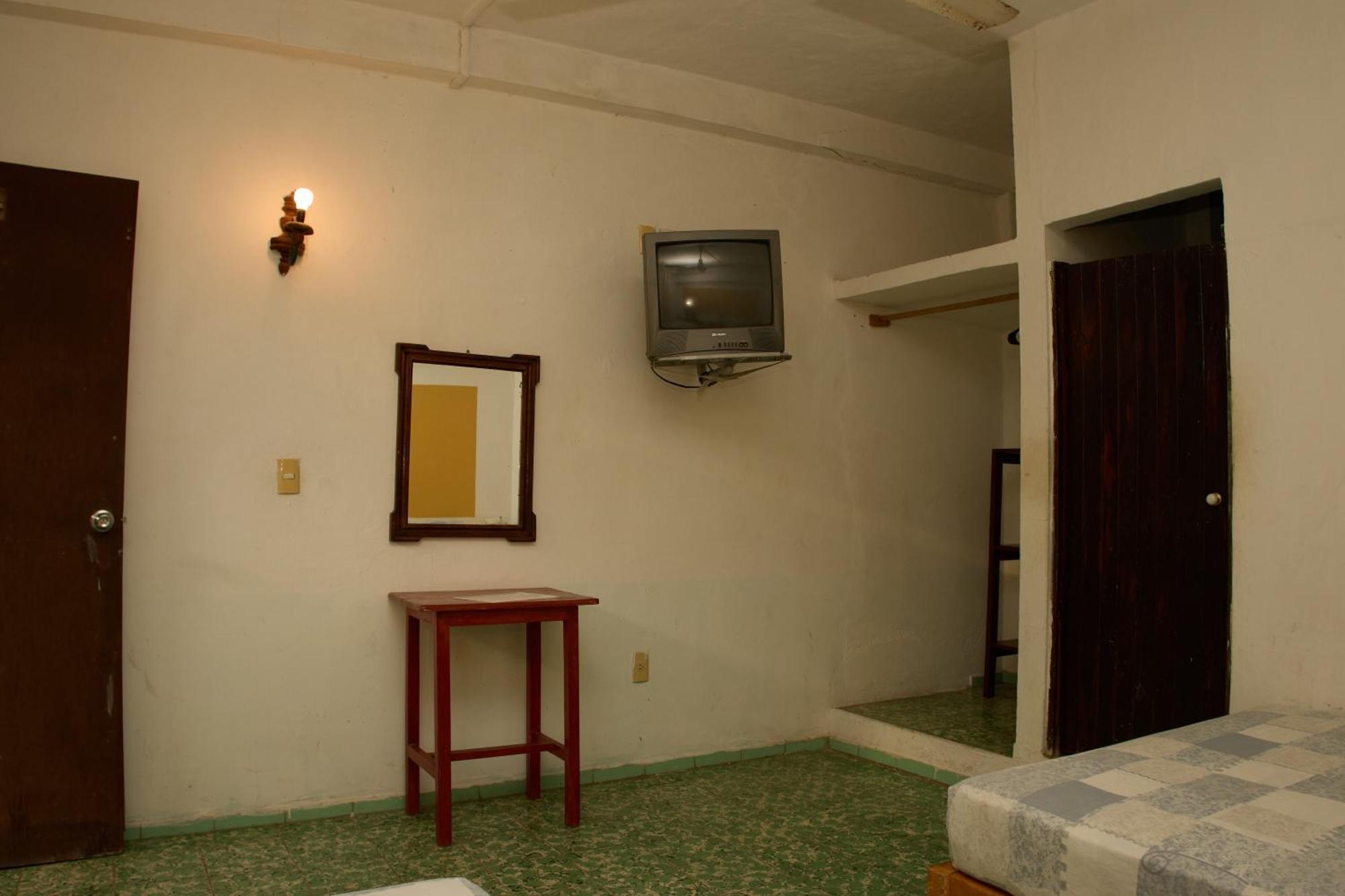 Hotel San Lorenzo Barra de Navidad Exterior photo