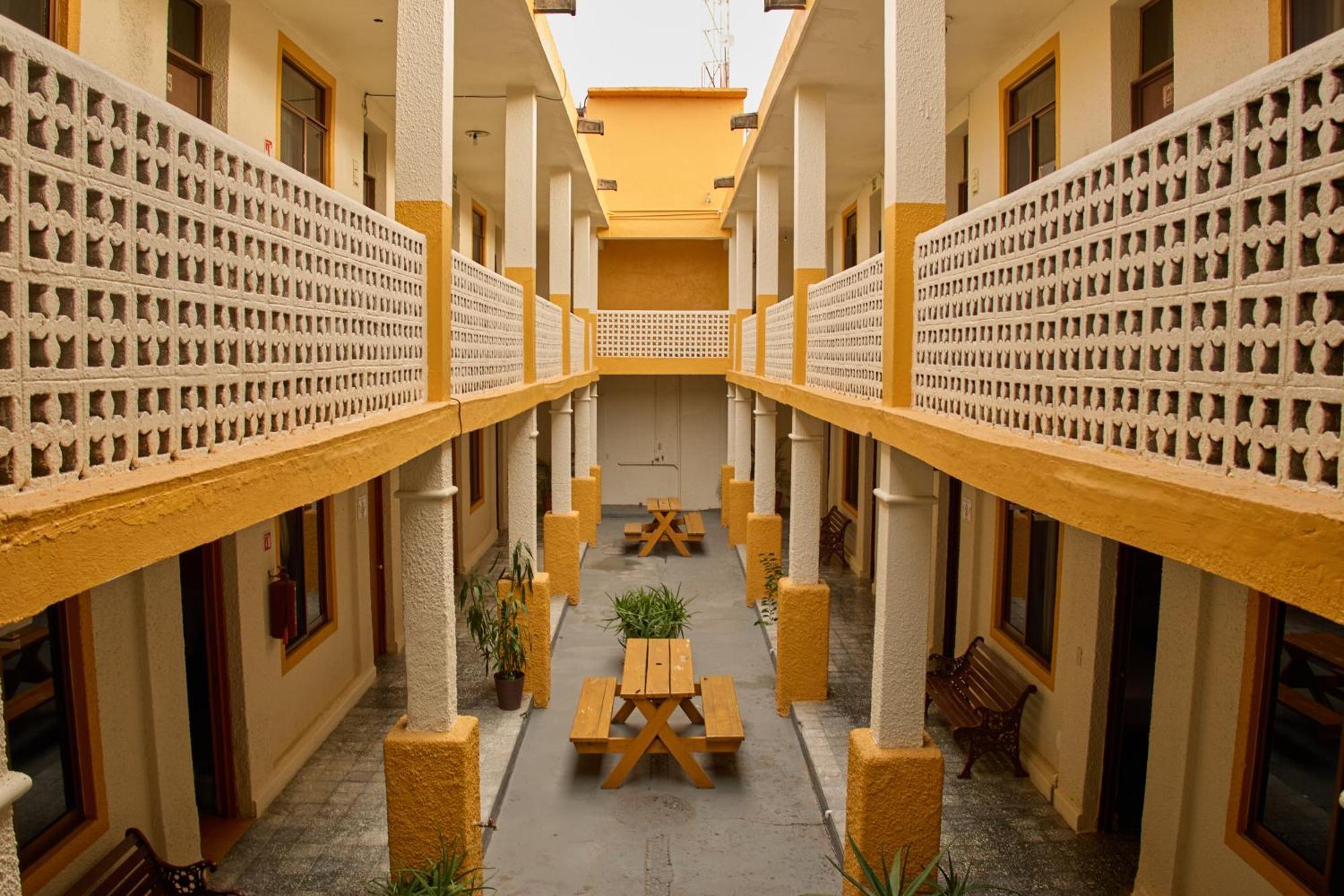 Hotel San Lorenzo Barra de Navidad Exterior photo