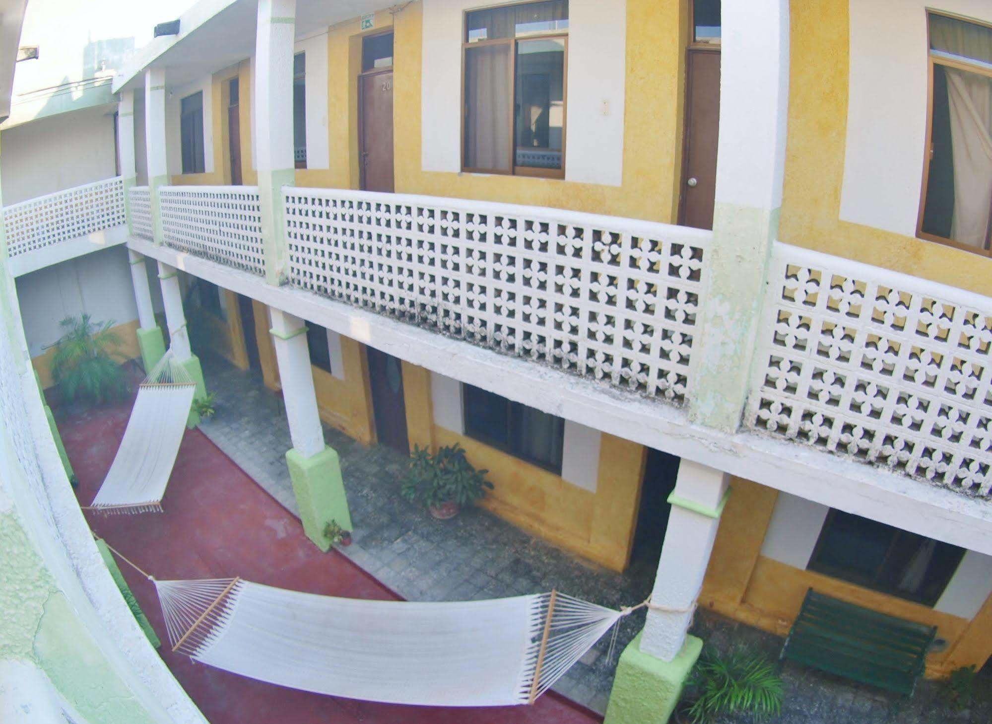 Hotel San Lorenzo Barra de Navidad Exterior photo
